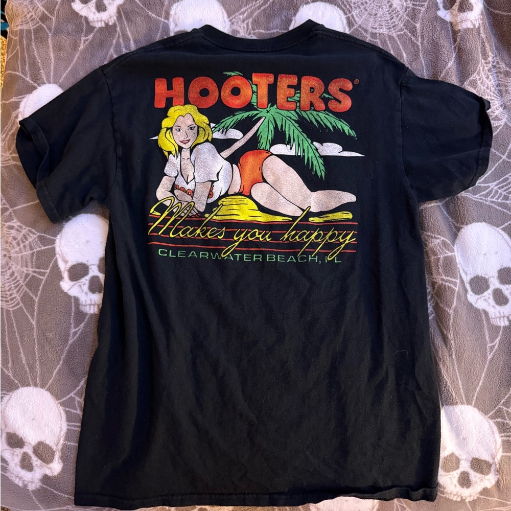 Hooters Black Tee with Logo